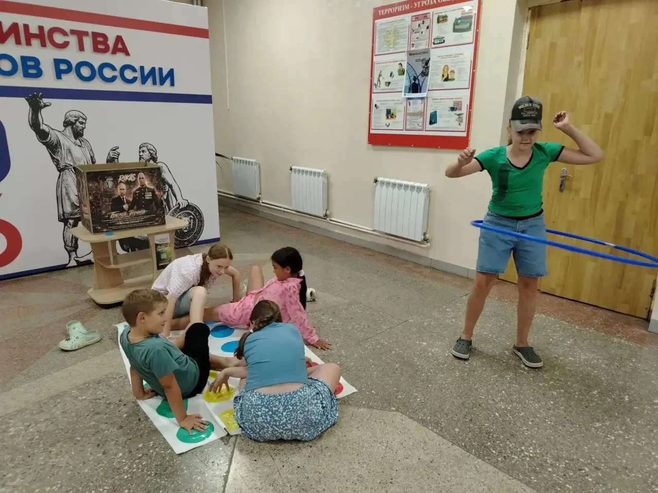 Ребята из объединения «Страна игр» устроили чудесный пикник на берегу реки Понура. Они выбрали живоп