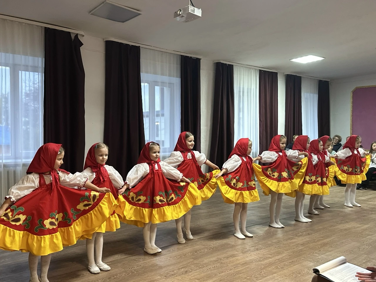 🎉 День учителя: праздник мудрости и добра! 🎉
