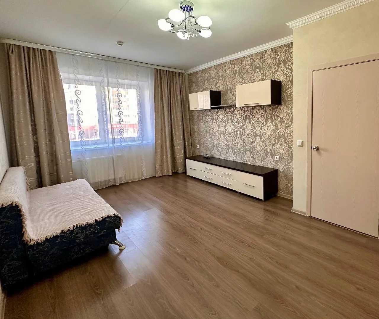 Сдается 1 к кв (44 м2)