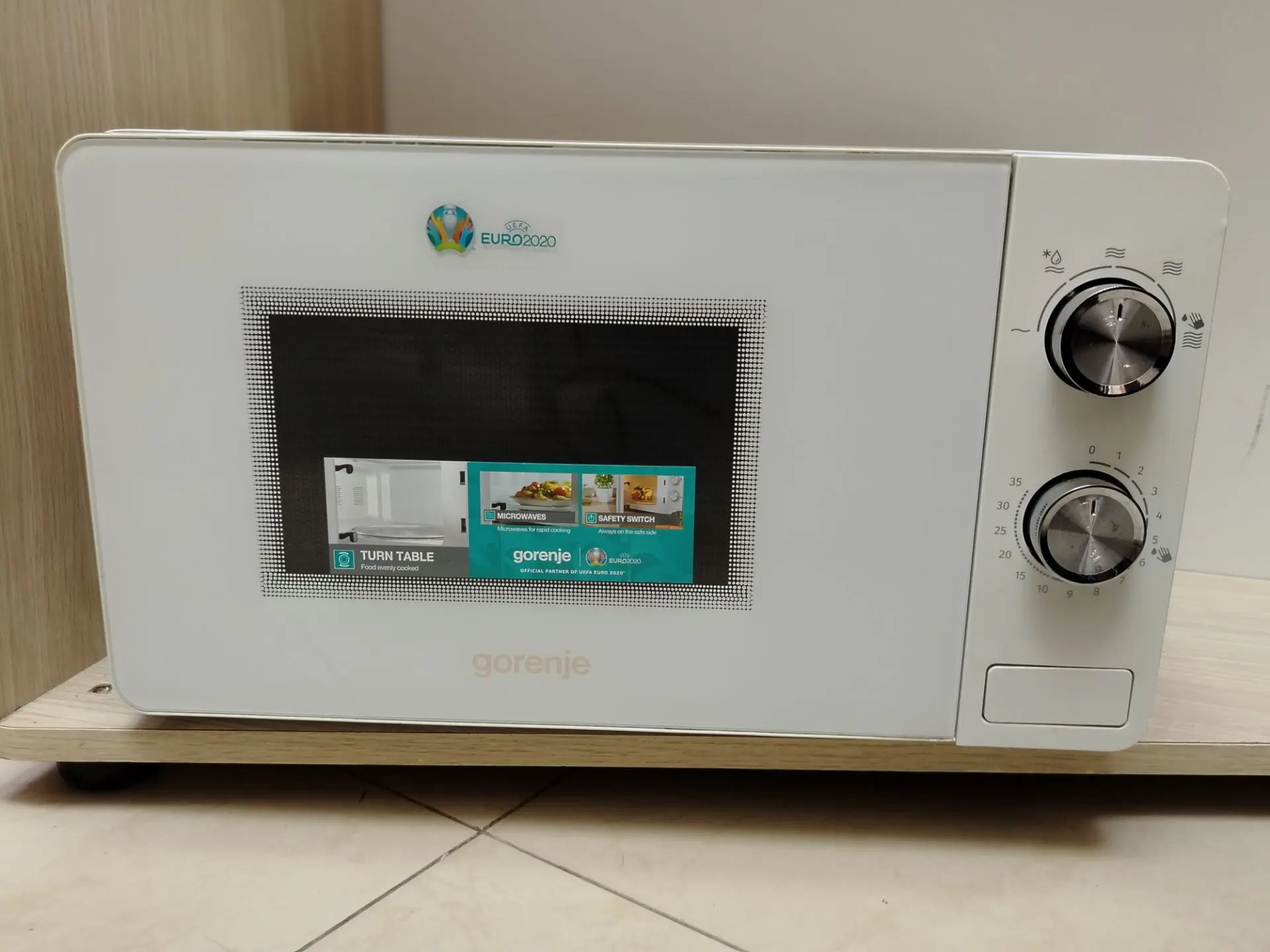 ✨ Микроволновая печь Gorenje MO20E1W2✨