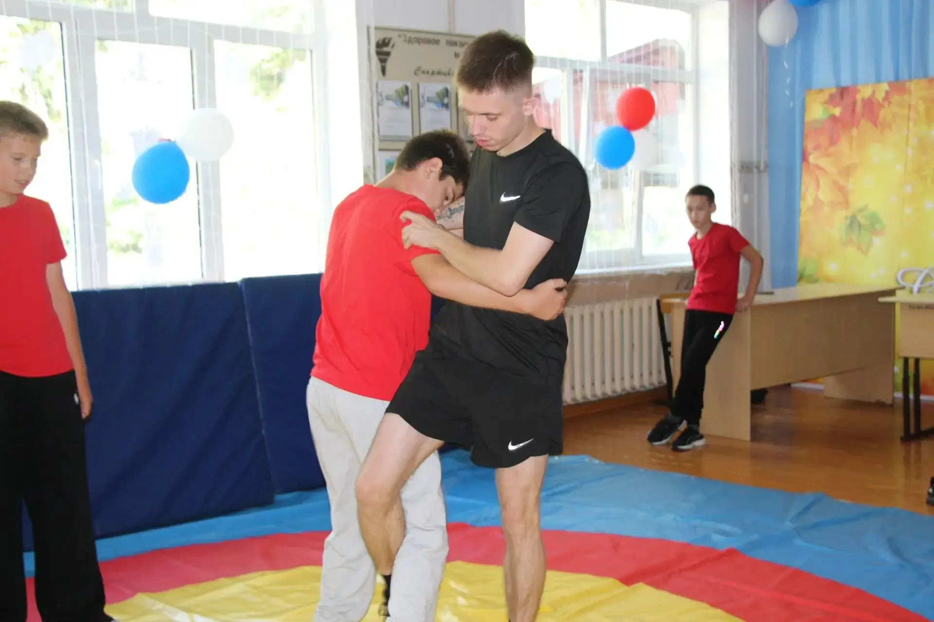 🤼‍♂️Нашим ребятам сегодня было точно не до скуки!