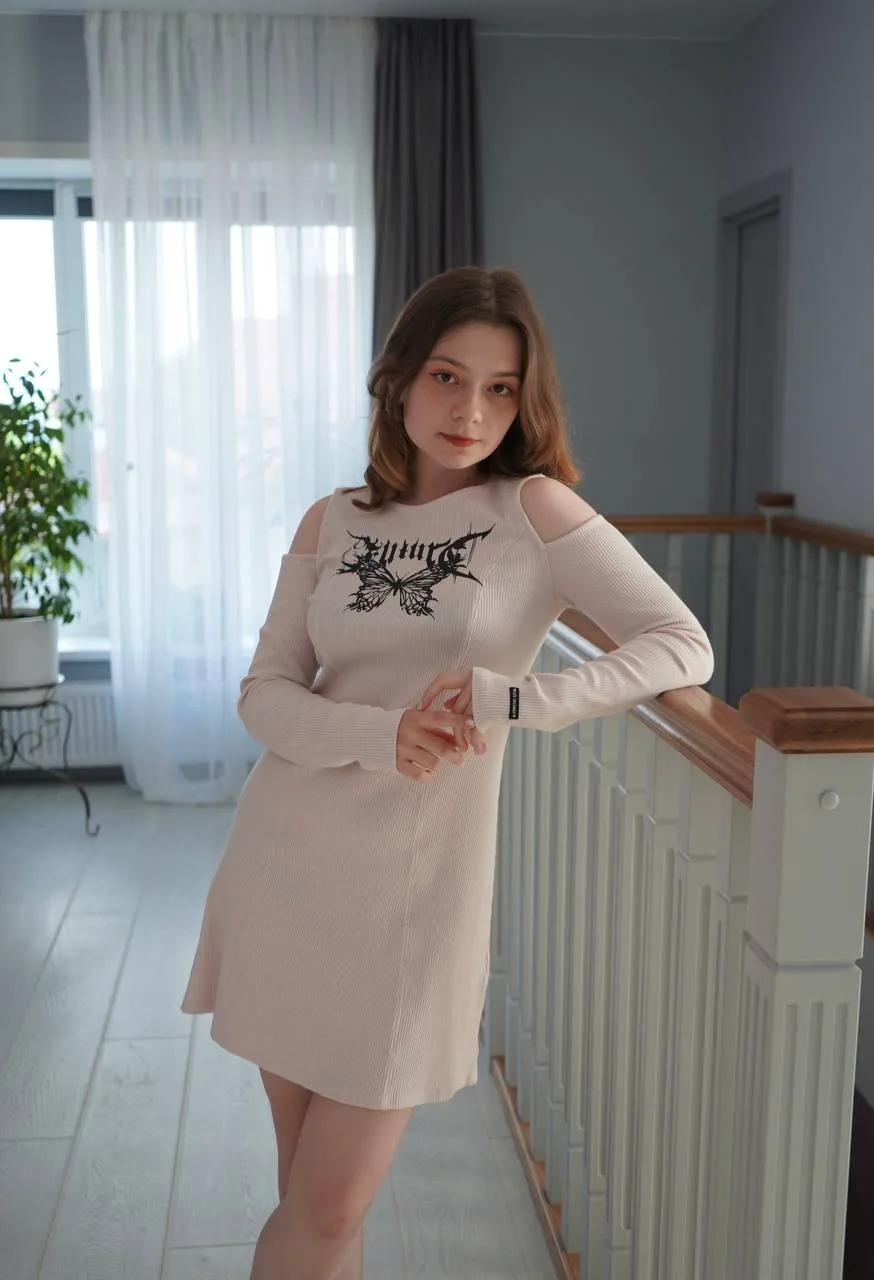 Нежный образ с необычными деталями 🤍🦋