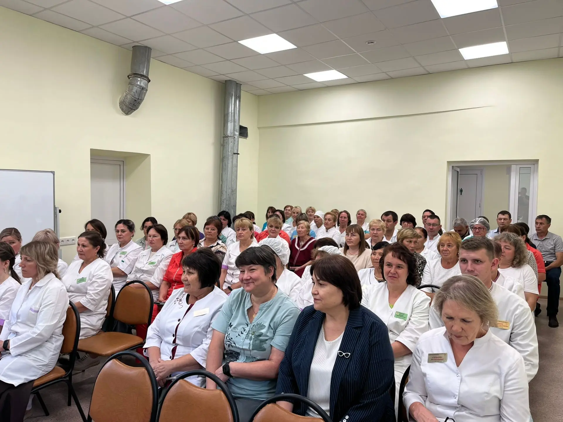 День медицинского работника – 21 июня. Это профессиональный праздник всех, кто так или иначе связан 