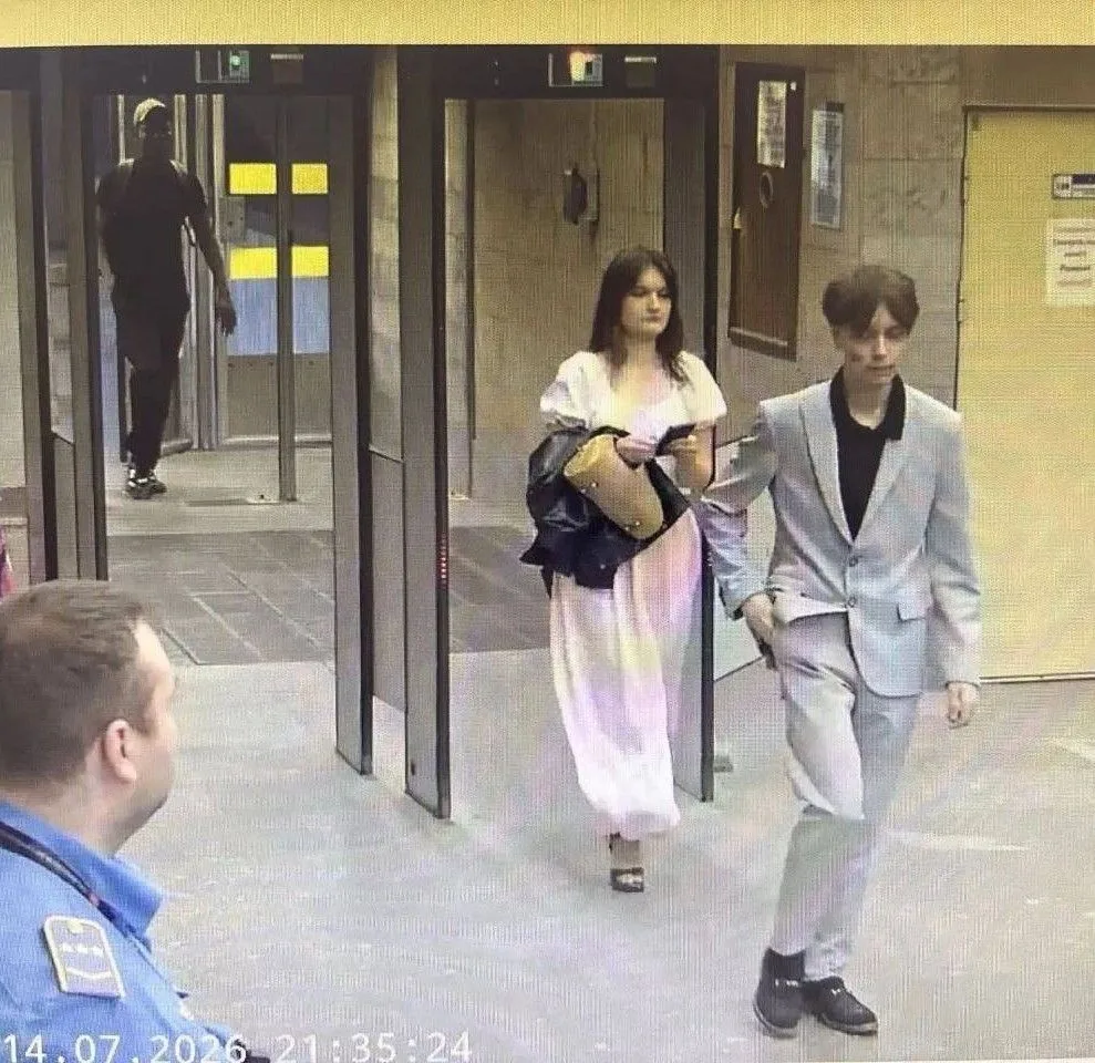 Нимфа с сайта знакомств убедила молодого жителя Владимира сбежать в Питер, якобы устрои...