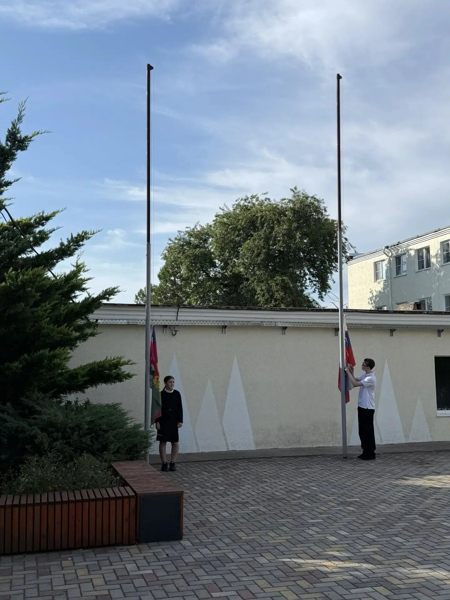 🍂Сегодня в нашей школе состоялось традиционное торжественное мероприятие — прошла ежен...