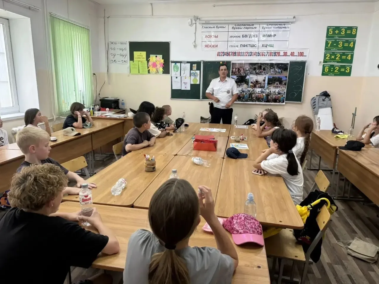 Инспектор отдела ГИБДД Красюков А.А. провел профилактическую беседу о Правилах дорожного движения с 