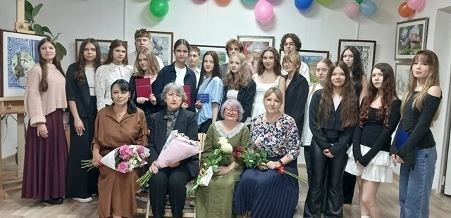 🎨5 июня в "Детской художественной школе №1" Находкинского городского округа состоялся выпускной веч