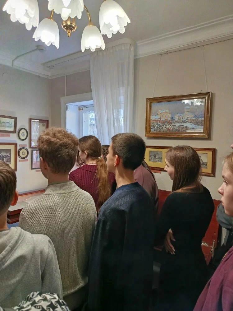 Ученики 7А, 7Е, 6А и 6В классов на каникулах тоже отлично проводят время, совмещая приятное с полезн