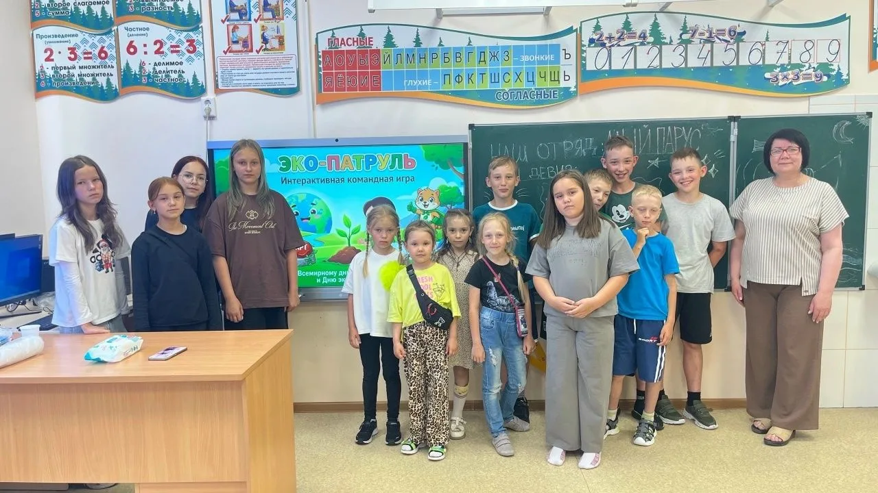 ☘️Заведующая Салымской поселенческой модельной библиотеки им. А. С. Тарханова А. В. Голод и библиоте