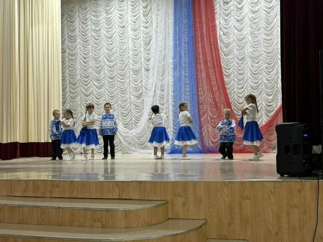 Праздничный концерт ко Дню России в Малокирсановском СДК