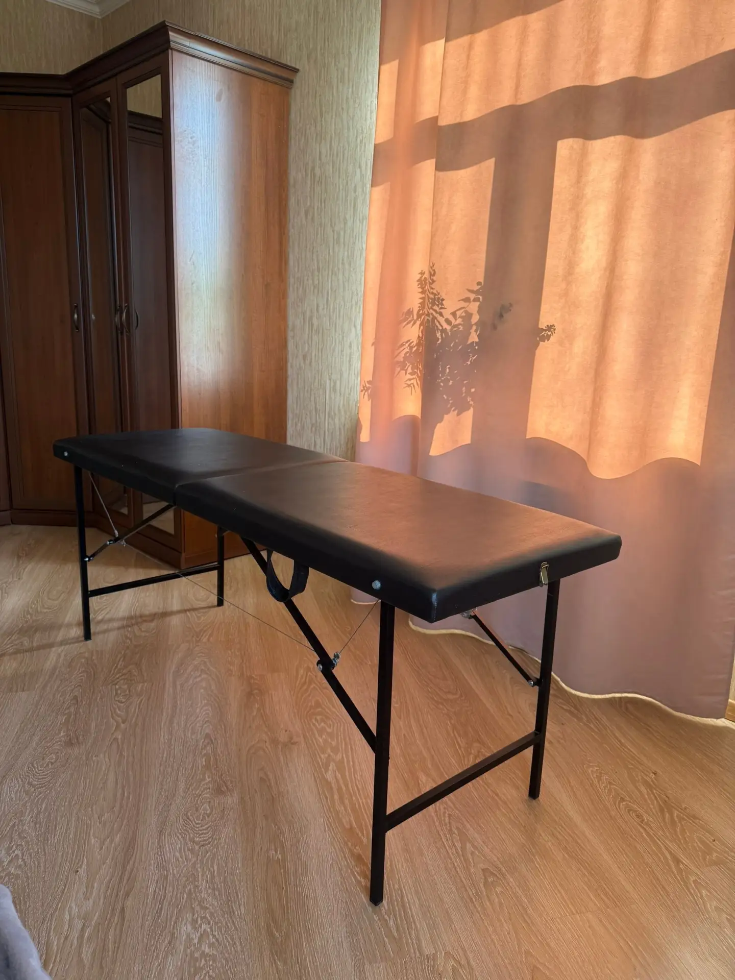Продается кушетка для ламинирования/наращивания ресниц + подушечка