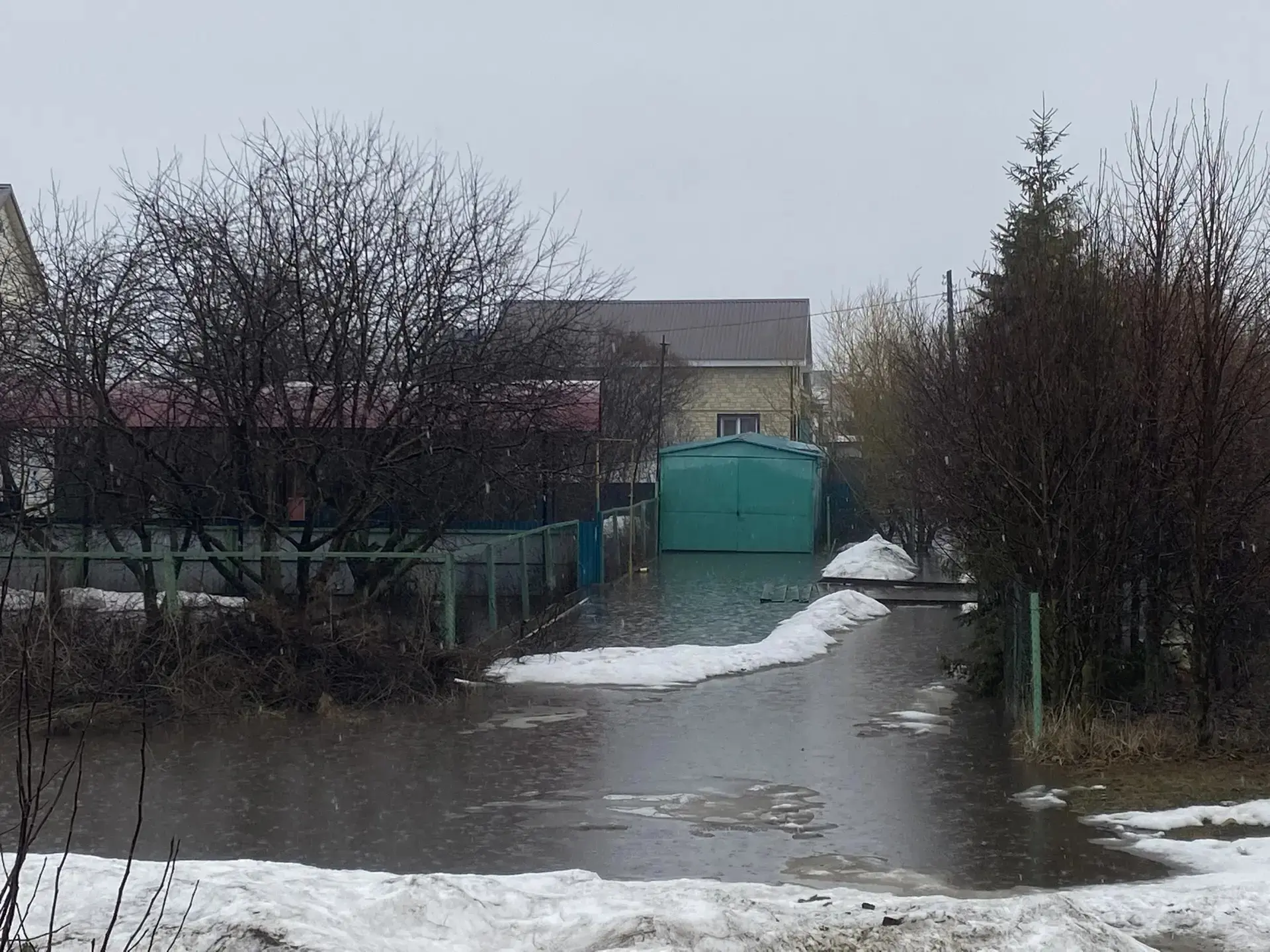 ❗ В Батыревском муниципальном округе в результате разлива реки Була в с. Батырево произошло подтопле