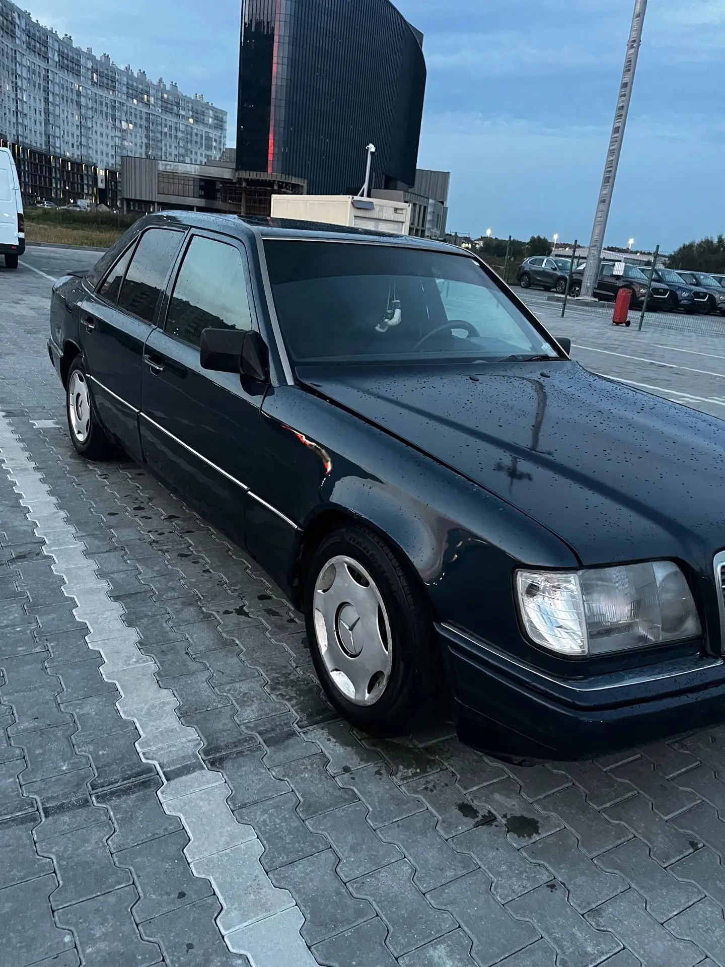 Продам mercedes-benz w124 в хорошем состоянии гнили ржавчины нет мотор 3.0 дизель 603 к...