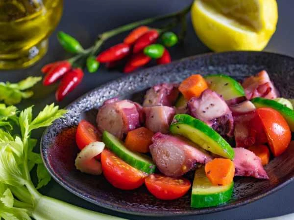 🐙 Салат с щупальцами осьминога