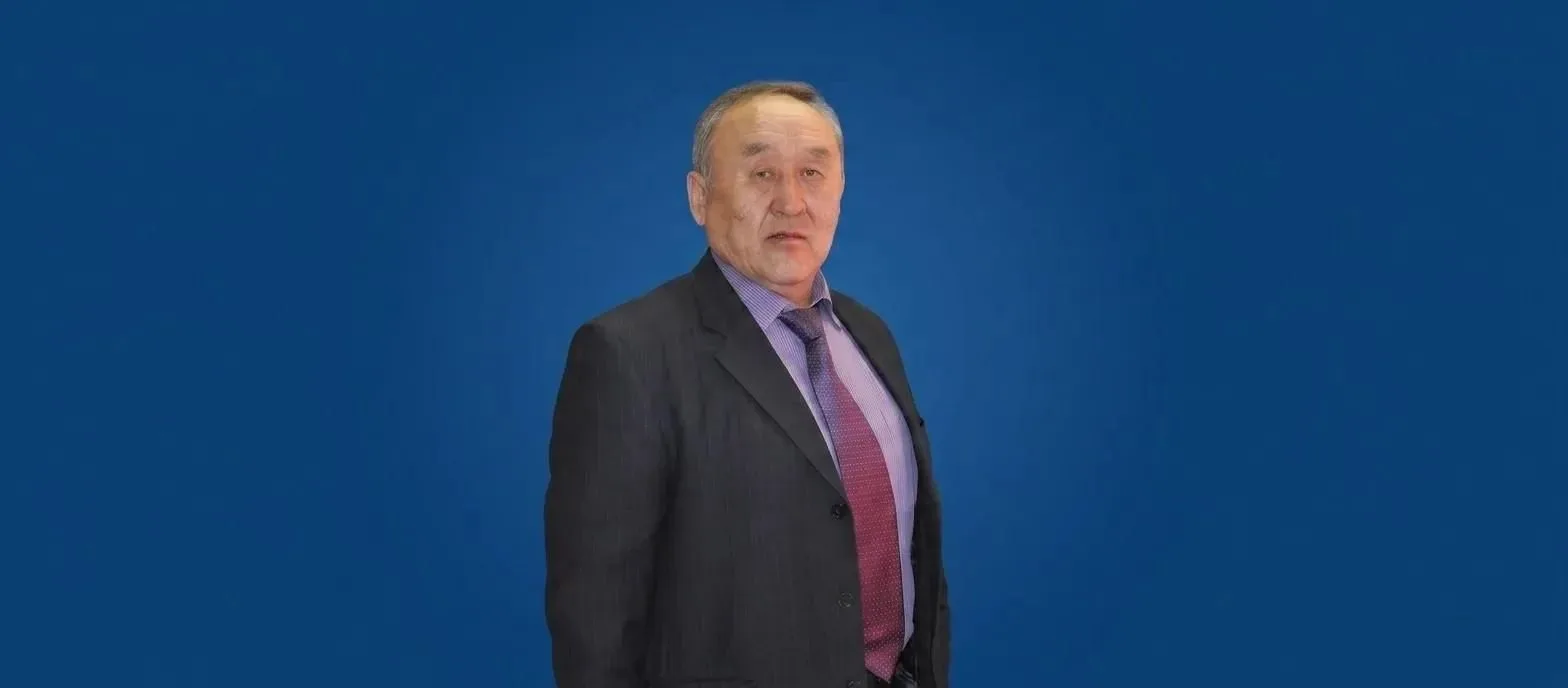 Символ преданности делу

️👉Начальнику Эвено-Бытантайского РЭС Сахаэнерго Владимиру Дмитриеву присво