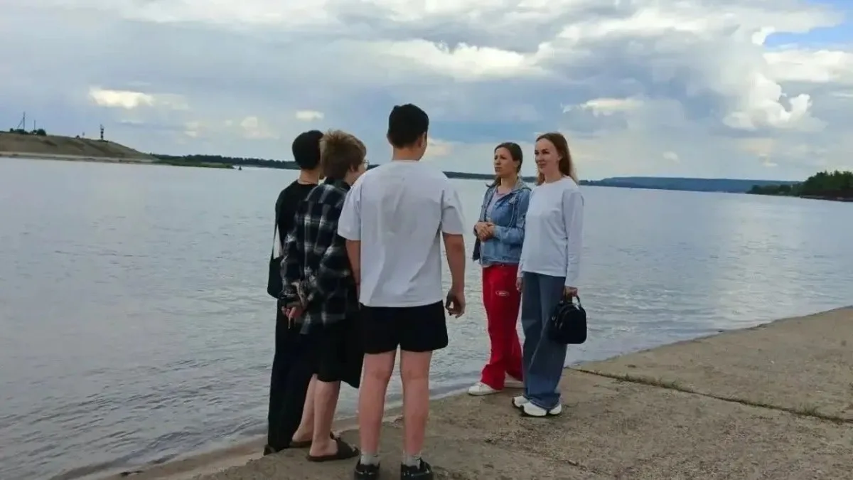 Родители учеников кадетского лицея в Новочебоксарске начали патрулировать берег Волги. Взрослые выхо