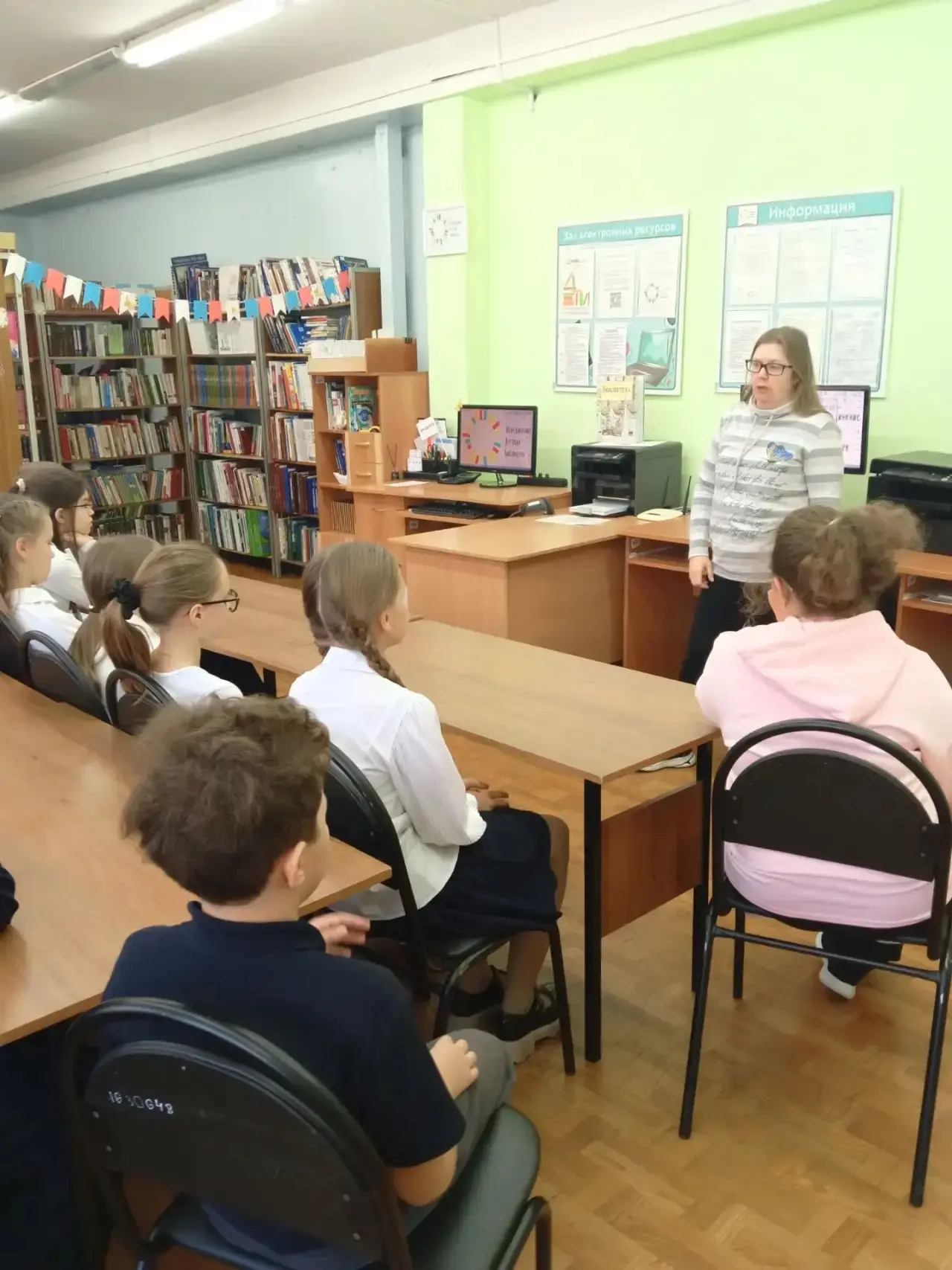 📚 В 4Б классе школы №73 прошел библиотечный час «Железные правила детской безопасности...