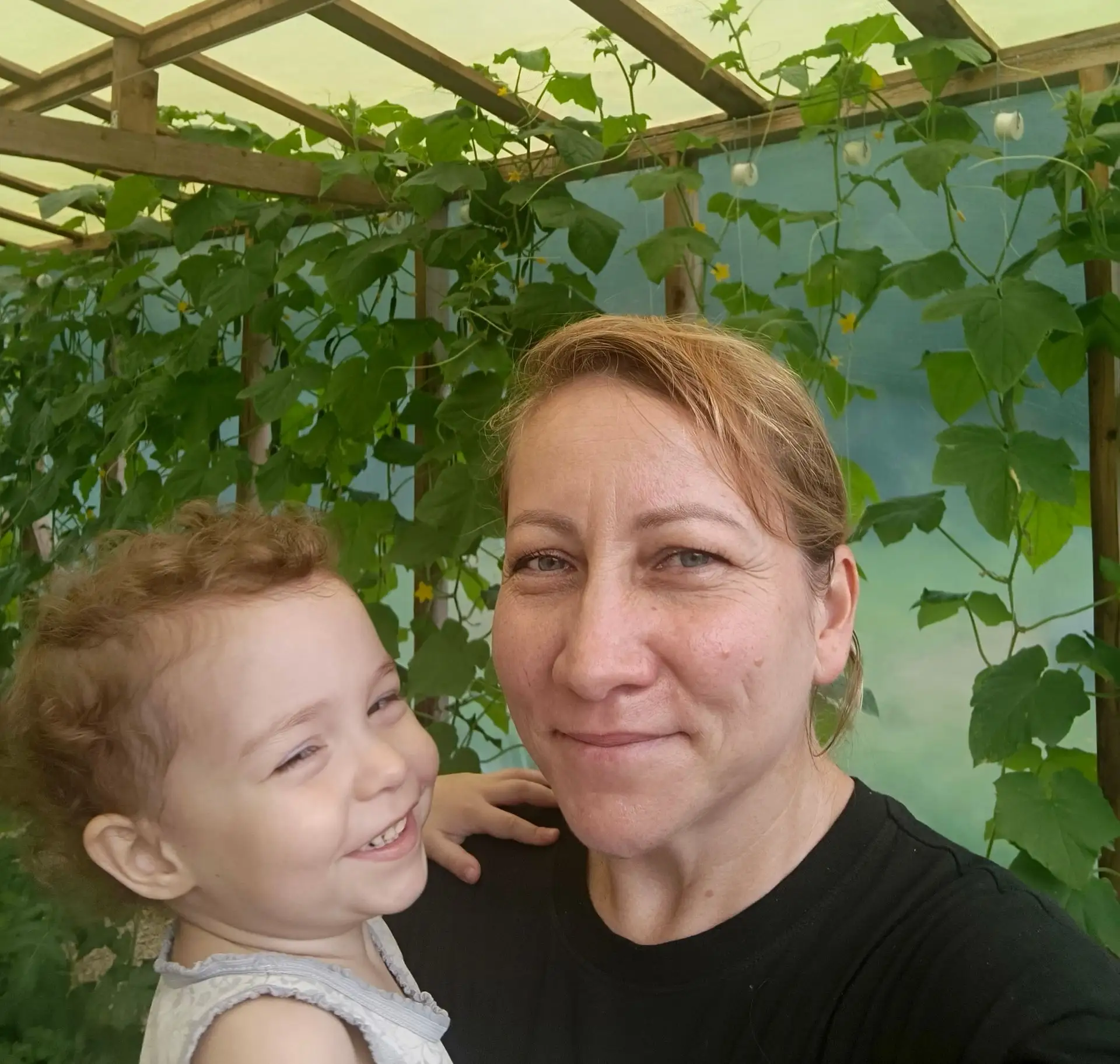 🌼 Пятница, вечер… Июльский воздух такой тёплый и душистый, что даже думать о делах не ...