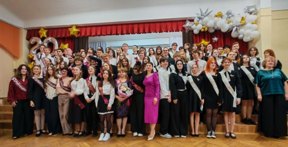 ✨🎉 Праздник последнего звонка в 9 классах — это всегда особенное событие! 🌟 

Выпускники создали у