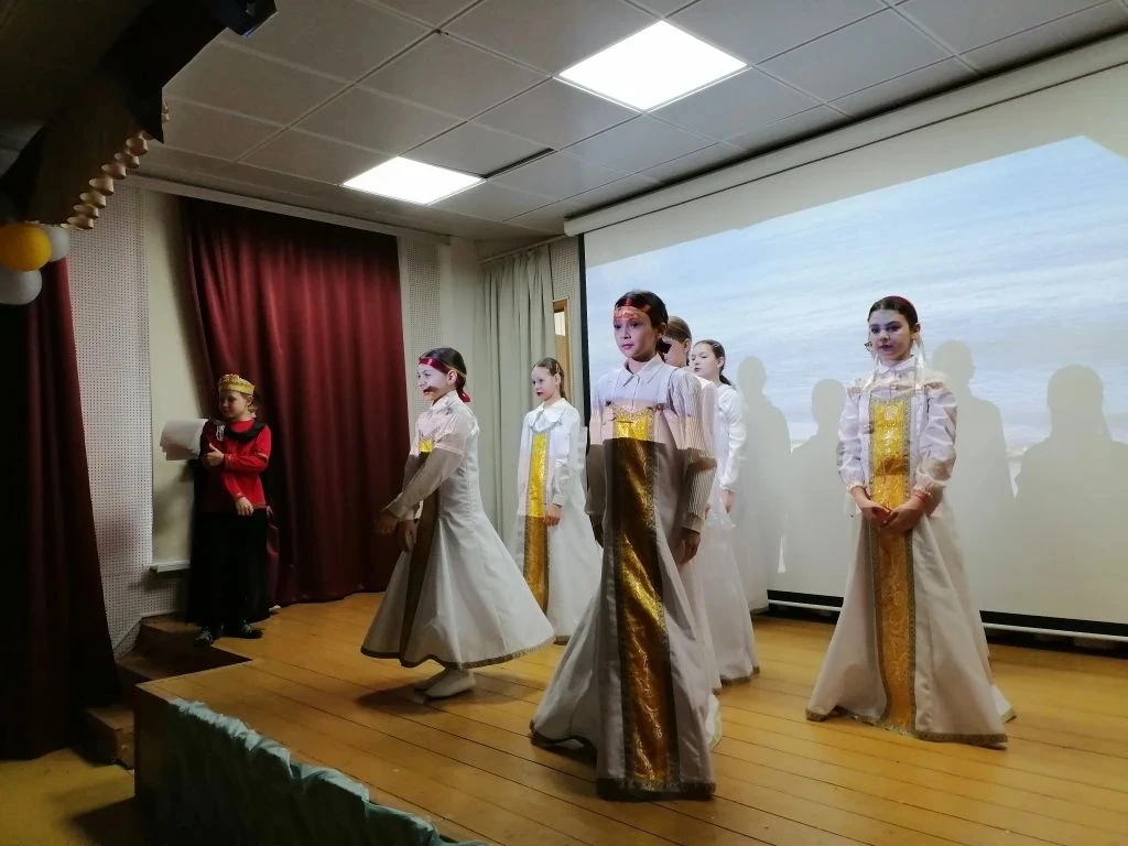 18 и 19 марта в нашей школе царила атмосфера волшебства и сказки. В рамках ежегодного театрального ф