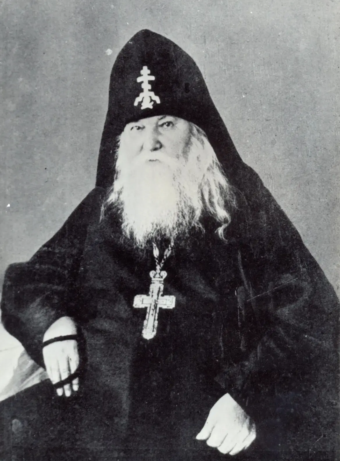 🙏  Будем ходить как приставники к дому Владыки, пред очами Его, – тогда само собой явится страх Бож