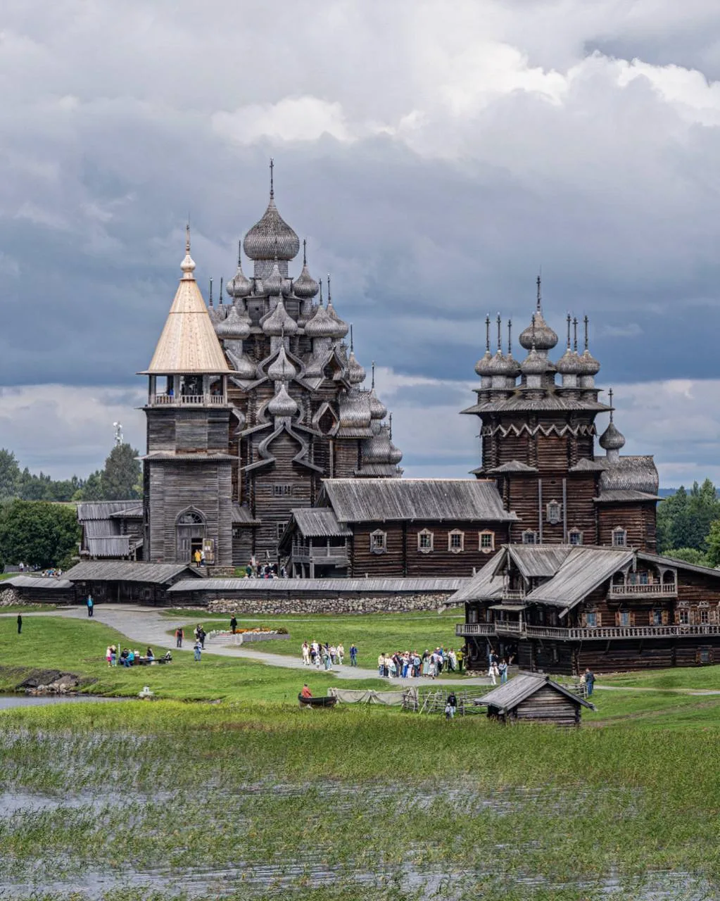 Кижи, Карелия

Все фотографии из Кижей - мои любимые! Пересматриваю и наслаждаюсь воспоминаниями. Эт