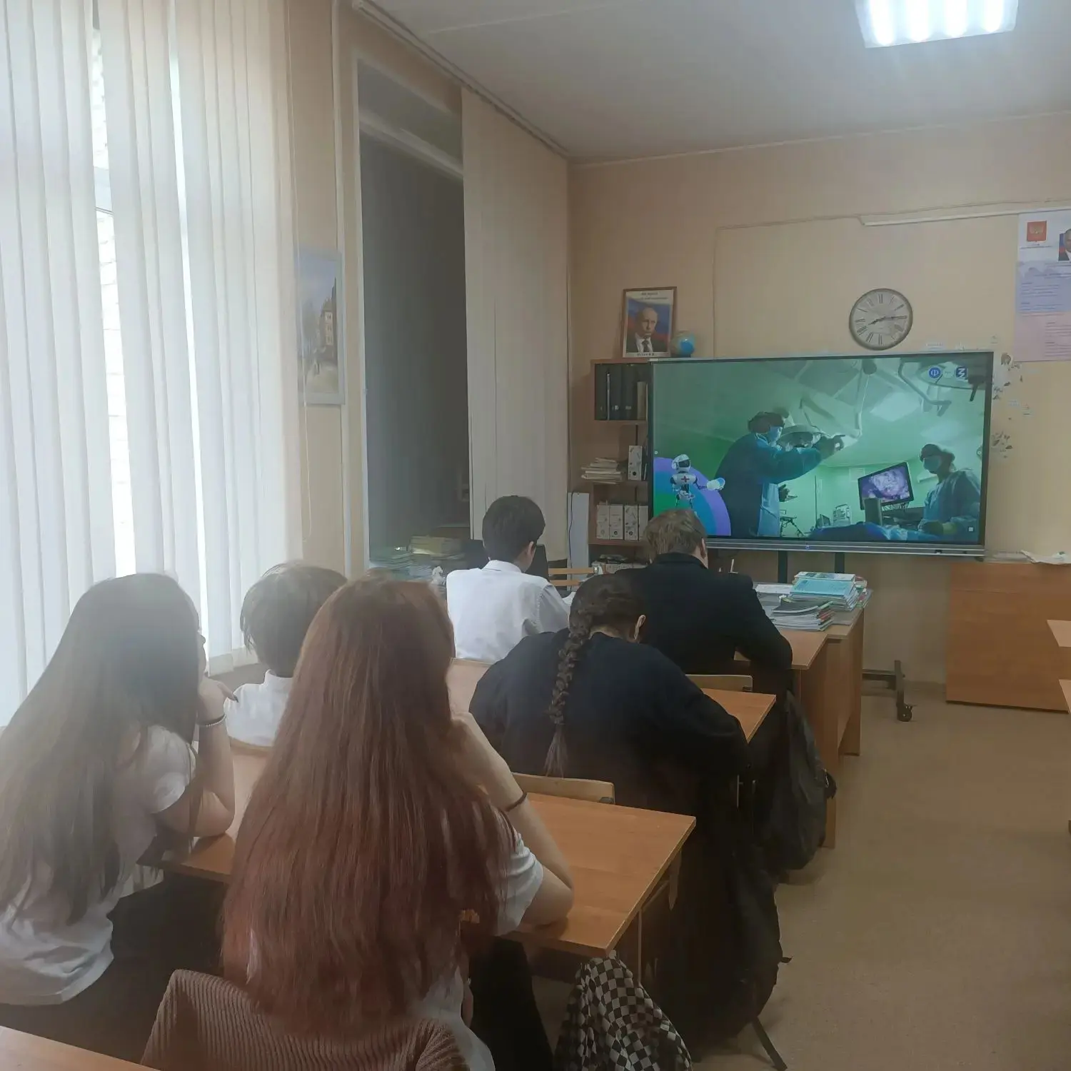 Здоровая Россия — наше будущее! 💚🇷🇺  На занятии «Россия — мои горизонты» говорили о том, что действи