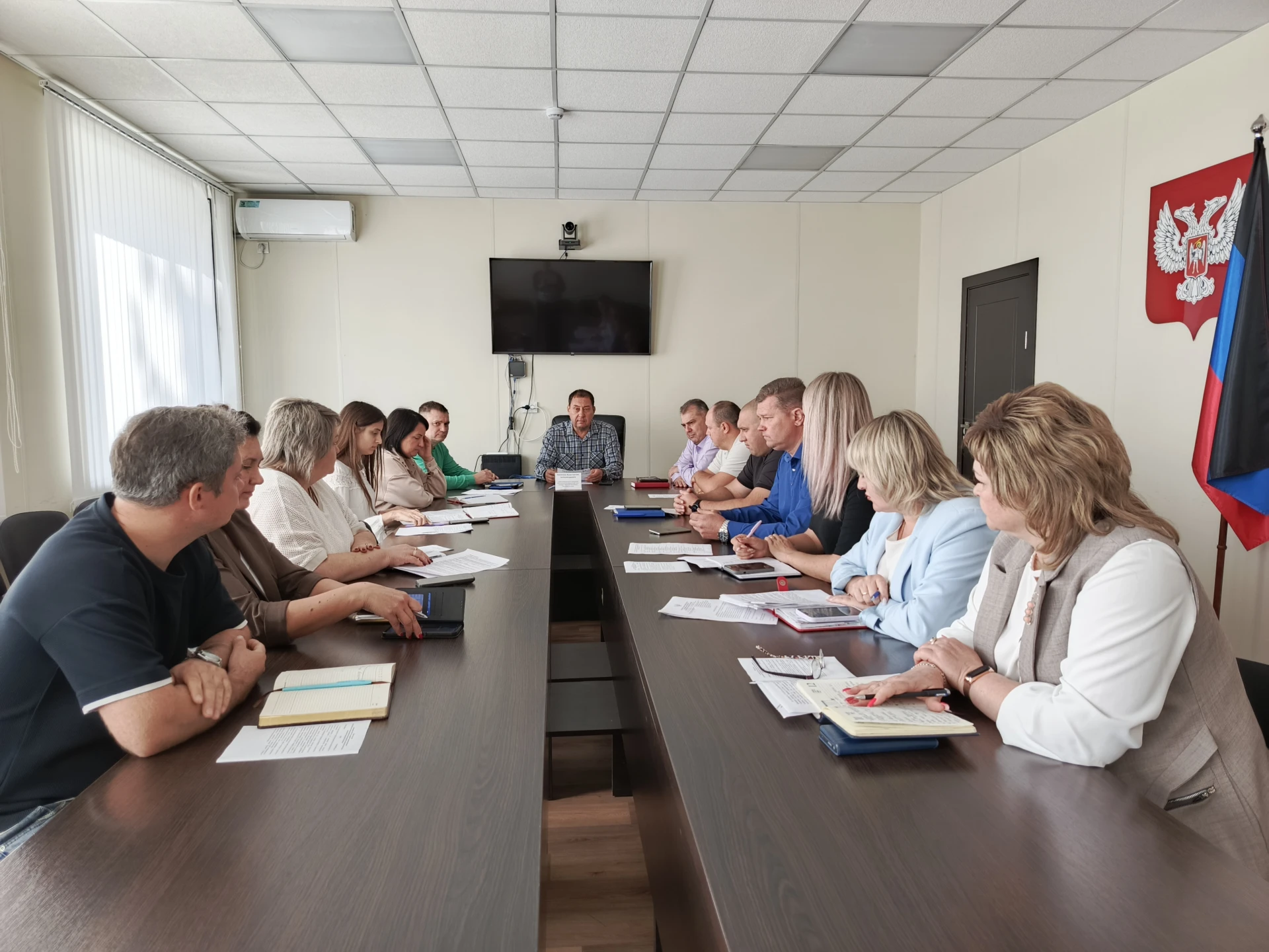 Провел заседание штаба по вопросам здравоохранения