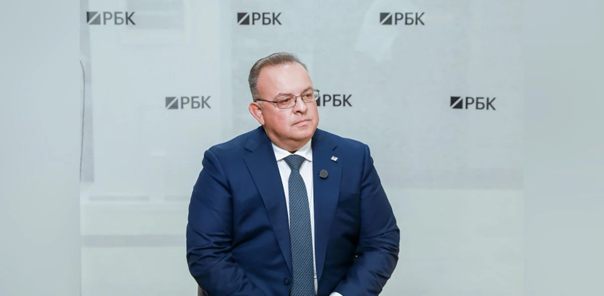 Число предпринимателей младше 35 лет среди клиентов среднего и малого бизнеса ВТБ с нач...