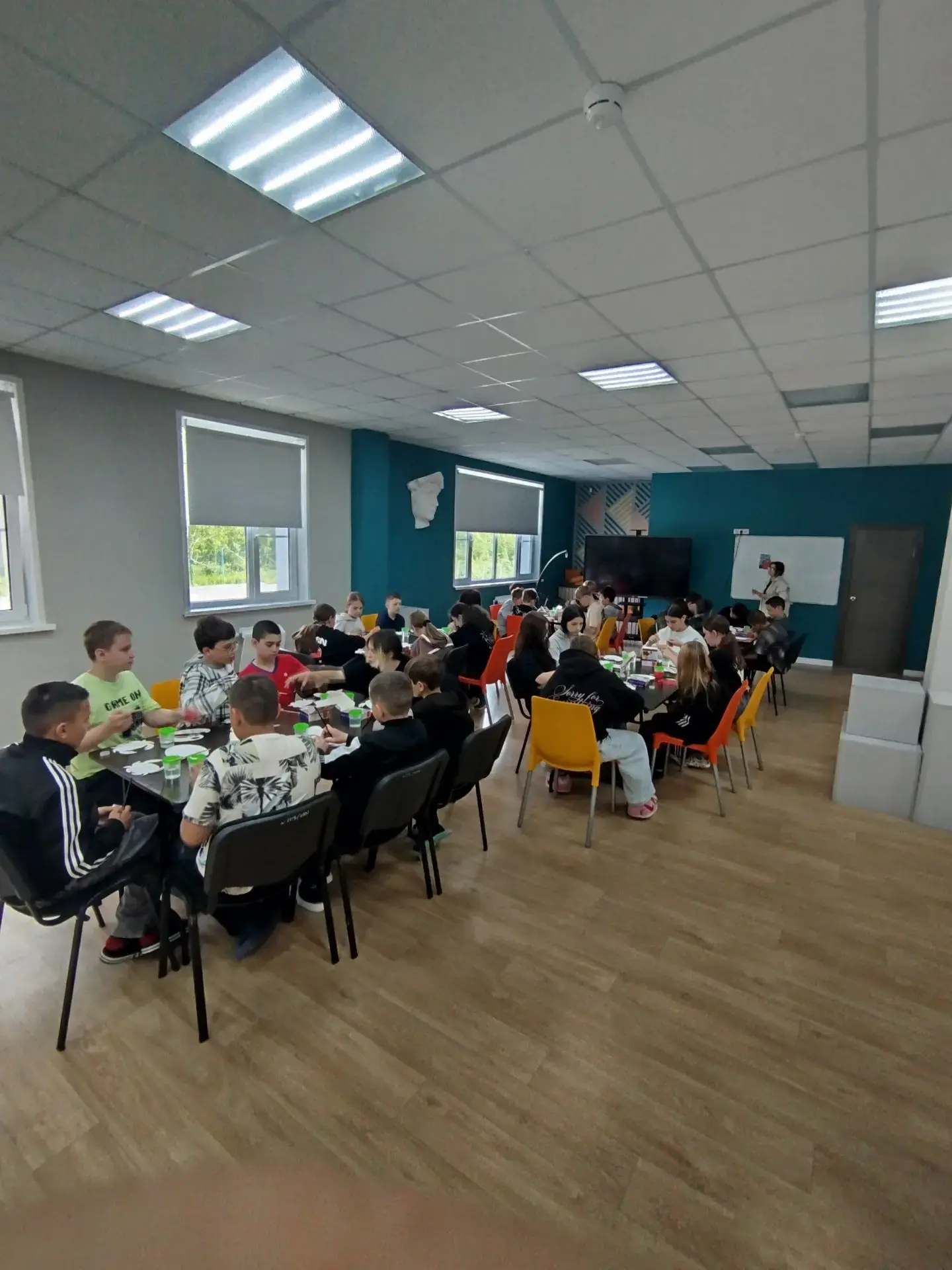 Каждый день в лагере им. Ю.А.Гагарина наши юнармейцы узнают много нового!