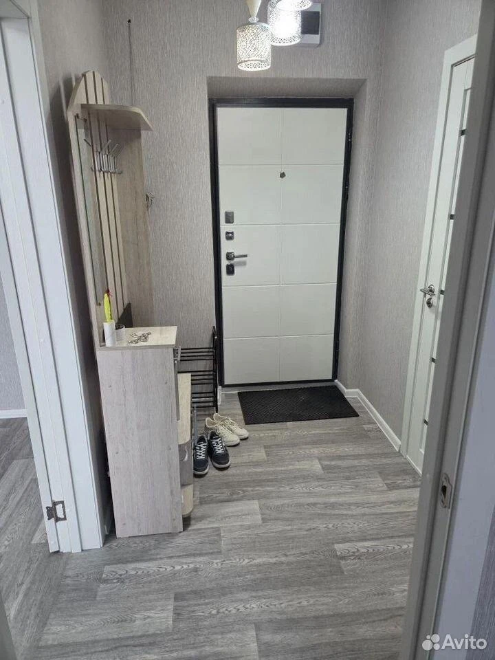 Сдам без посредников: 1-комнатная квартира, 36.8м²