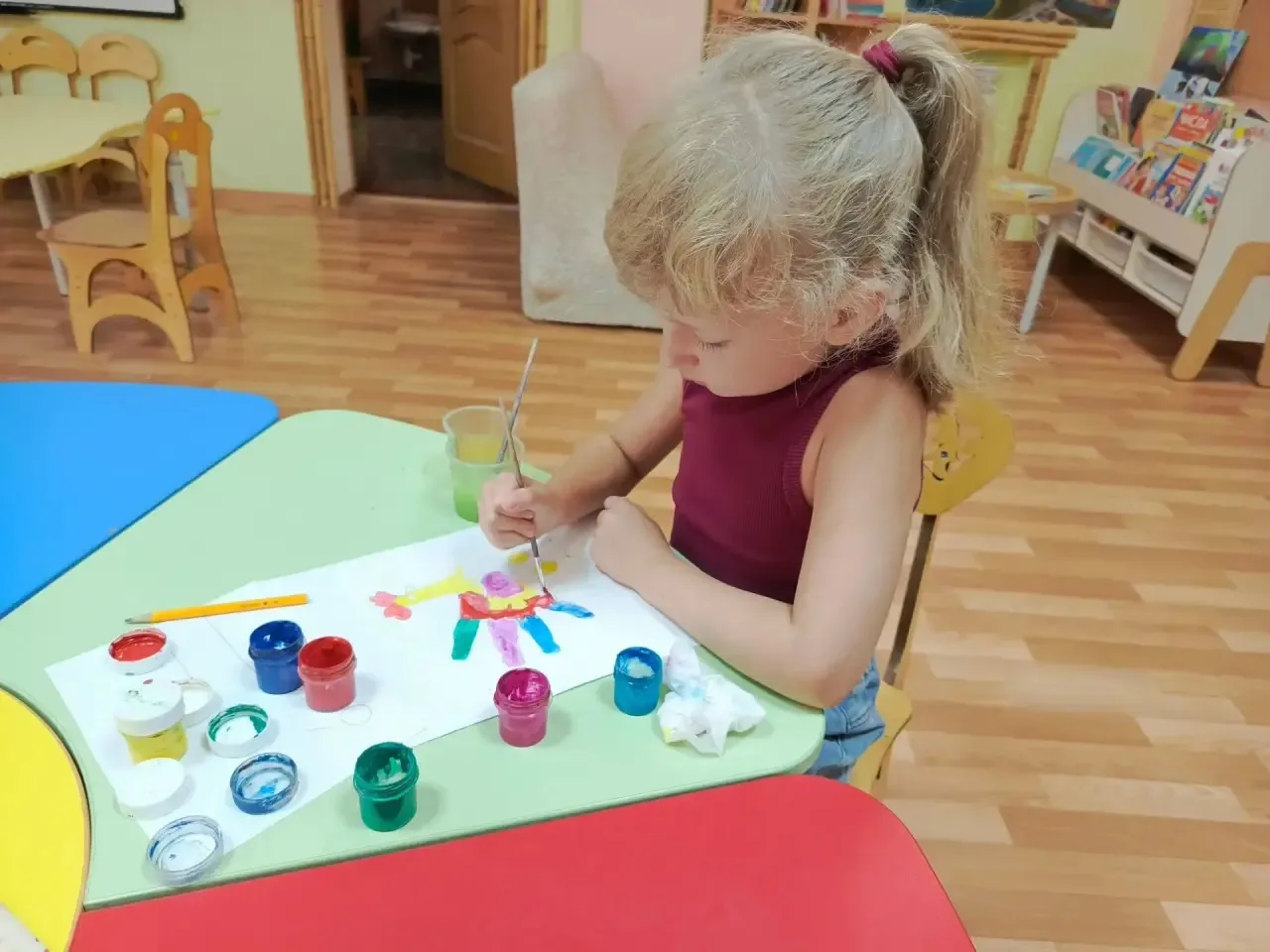 Маленькие художники и их волшебные ладошки 🖐️🎨