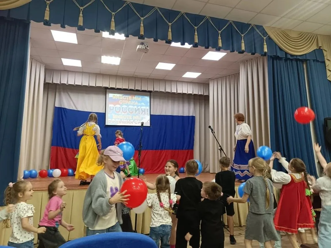 🇷🇺Русь, Россия – Родина моя!
 
🎉Накануне Дня России в Пятилетском Доме культуры состоялась насыще