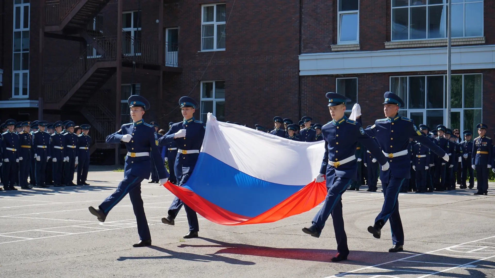 🇷🇺 С Днем Государственного флага России!