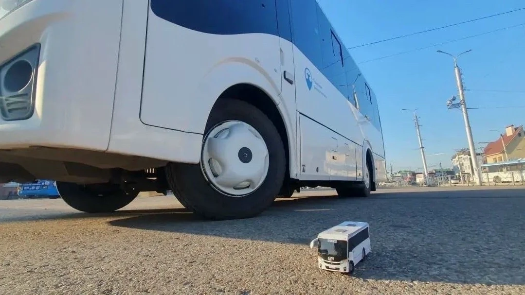 🚌 Миниатюры автобусов изготавливает подросток из Стерлитамака