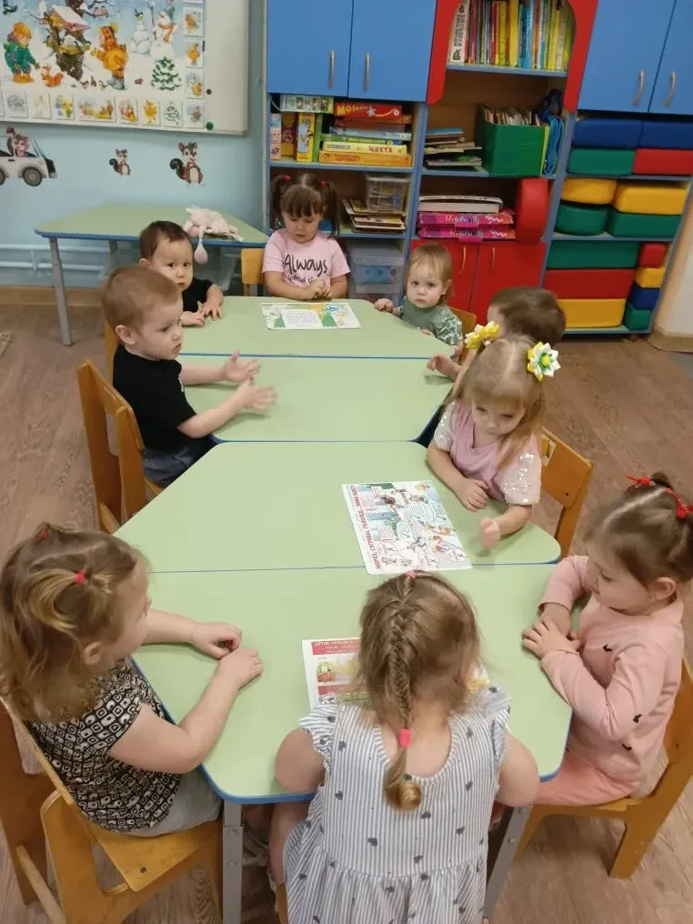 В рамках зимнего этапа акции «Безопасность детства» педагоги  провели беседы с детьми о...