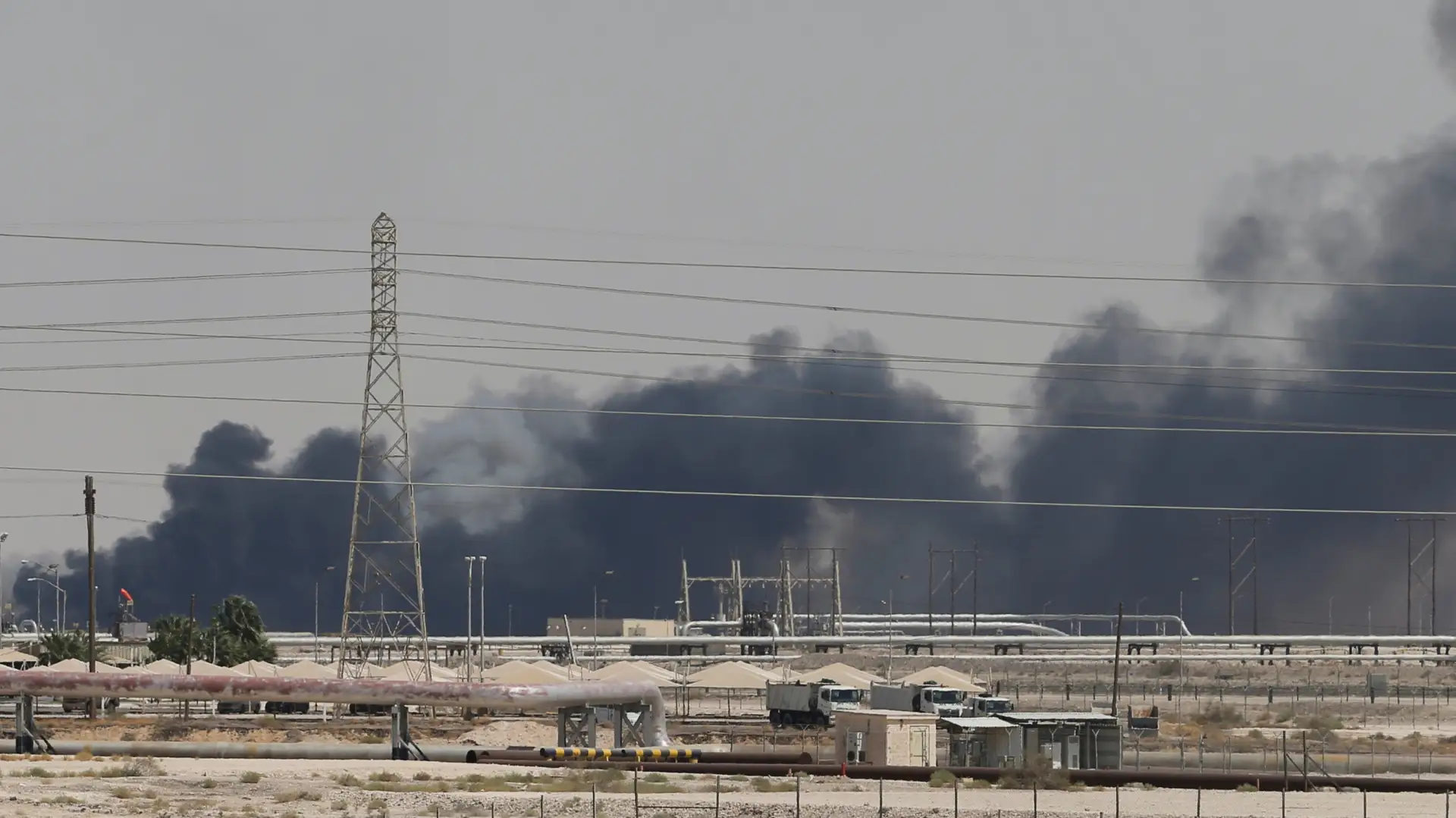 Two Major Saudi Oil Installations Hit by Drone Strike, and U.S. Blames ...

🔹 ОАЭ осудили атаки на 