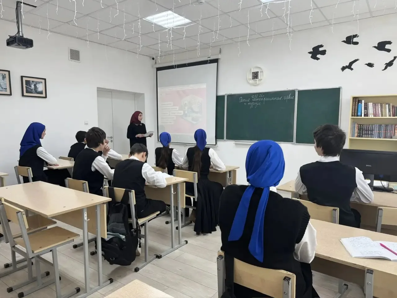 Сегодня в нашей школе для обучающихся 1–11 классов прошёл урок внеурочной деятельности в рамках прое