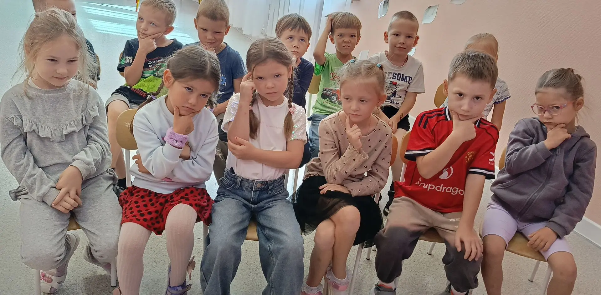 Внимание, внимание! В эфире «Угадай мелодию»! 🎤🎶