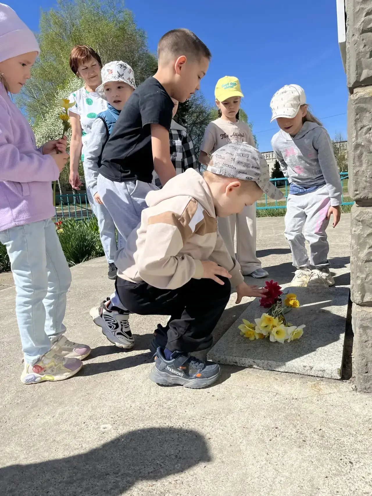 6 мая 2026, наши воспитанники возложили цветы 🌷🌷🌷к памятнику в Обшиярском сельском п...