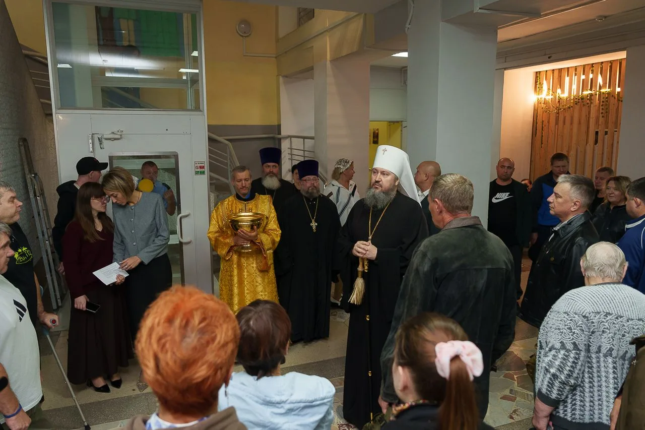 Митрополит Варфоломей благословил участников первой паломнической поездки, организованн...
