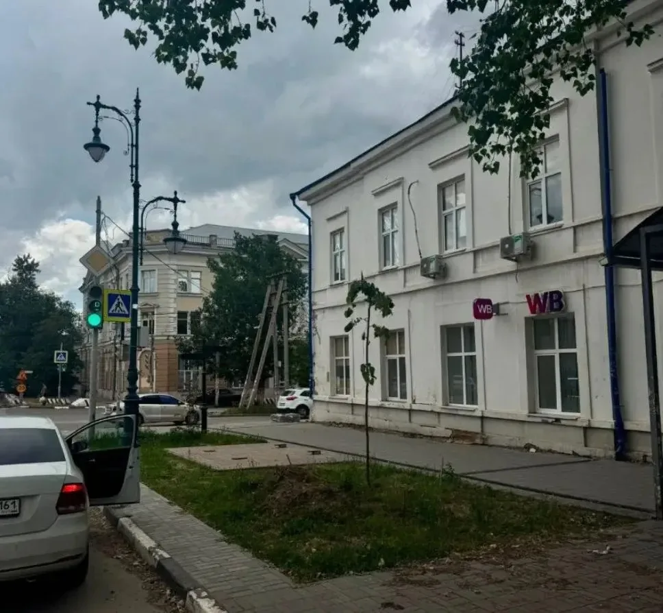 Не поддавайтесь на вербовку спецслужб иностранных государств - любые контакты с предлож...