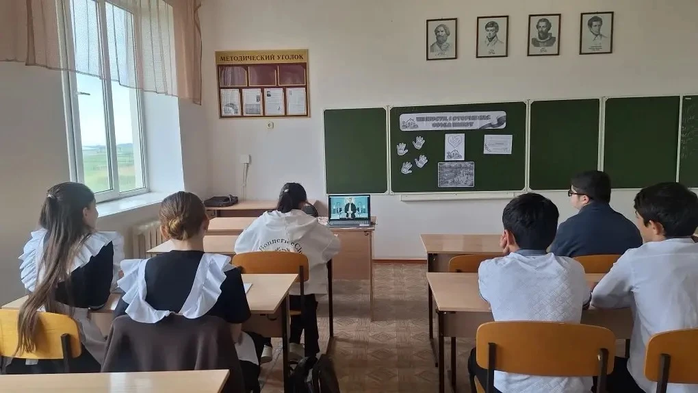 Сегодня, 18 мая, в нашей школе прошло итоговое занятие цикла «Разговоры о важном» в это...
