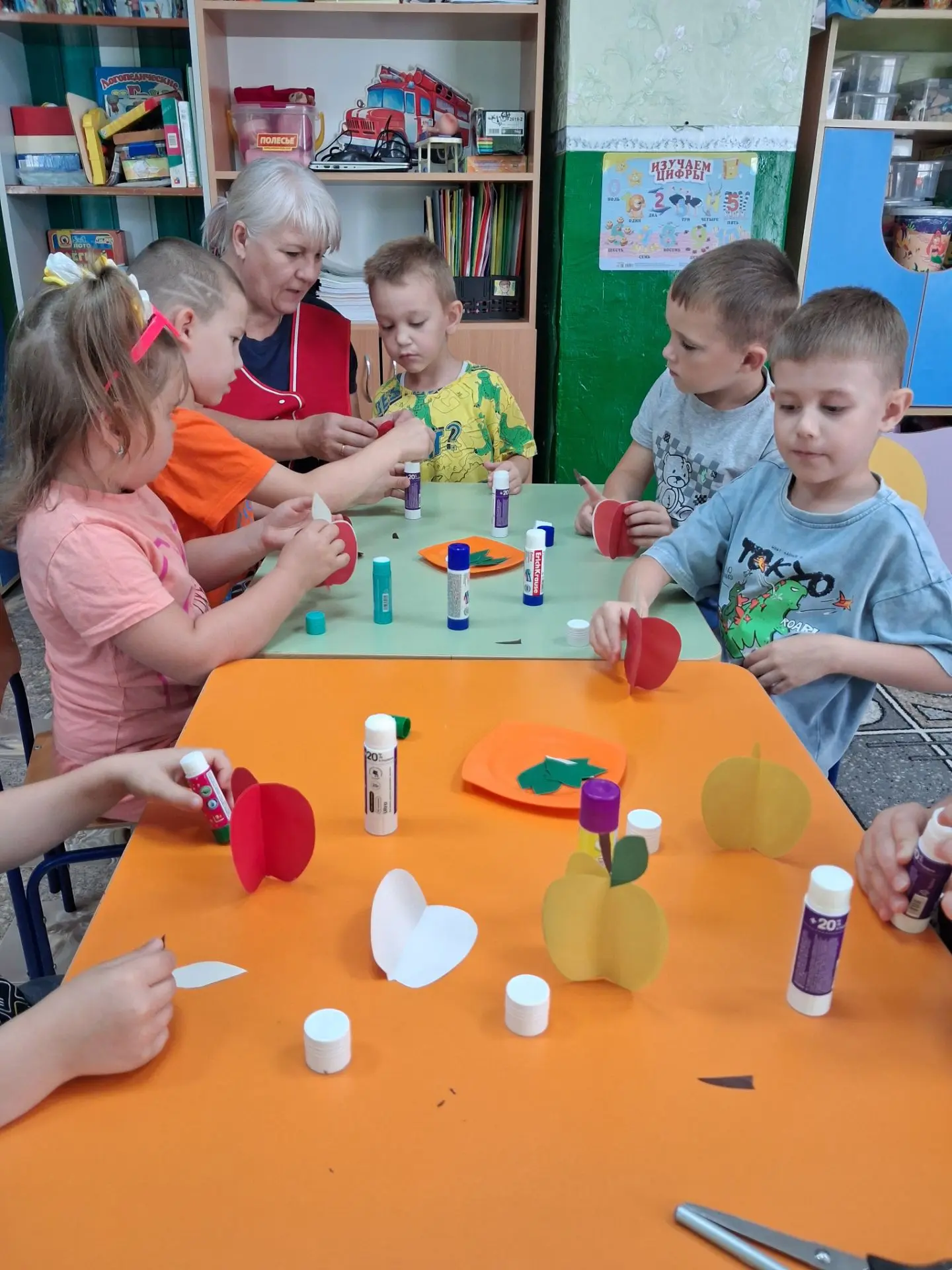 Объёмная аппликация "Наливное яблочко".