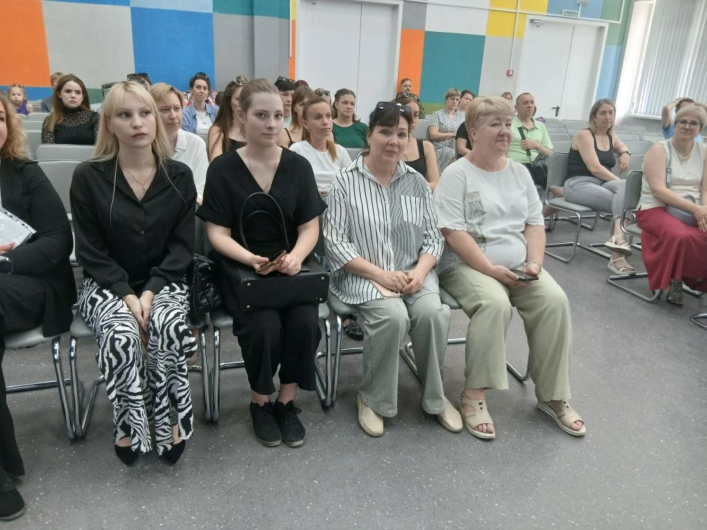 📚 23 мая  в нашей школе состоялось собрание родителей   будущих первоклассников, которые 1 сентября 