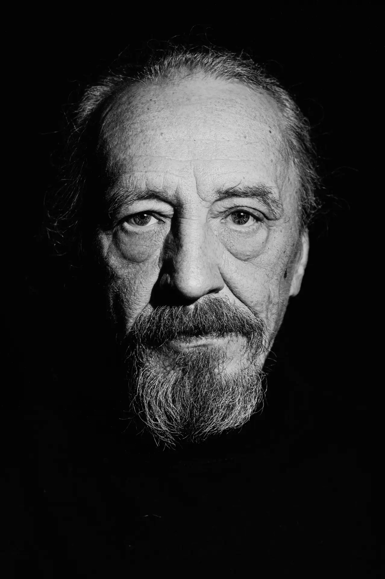 Немного чб-портретов покажу. Валерий и Ирина Зайцева.
У каждого уважающего себя фотографа должны быт