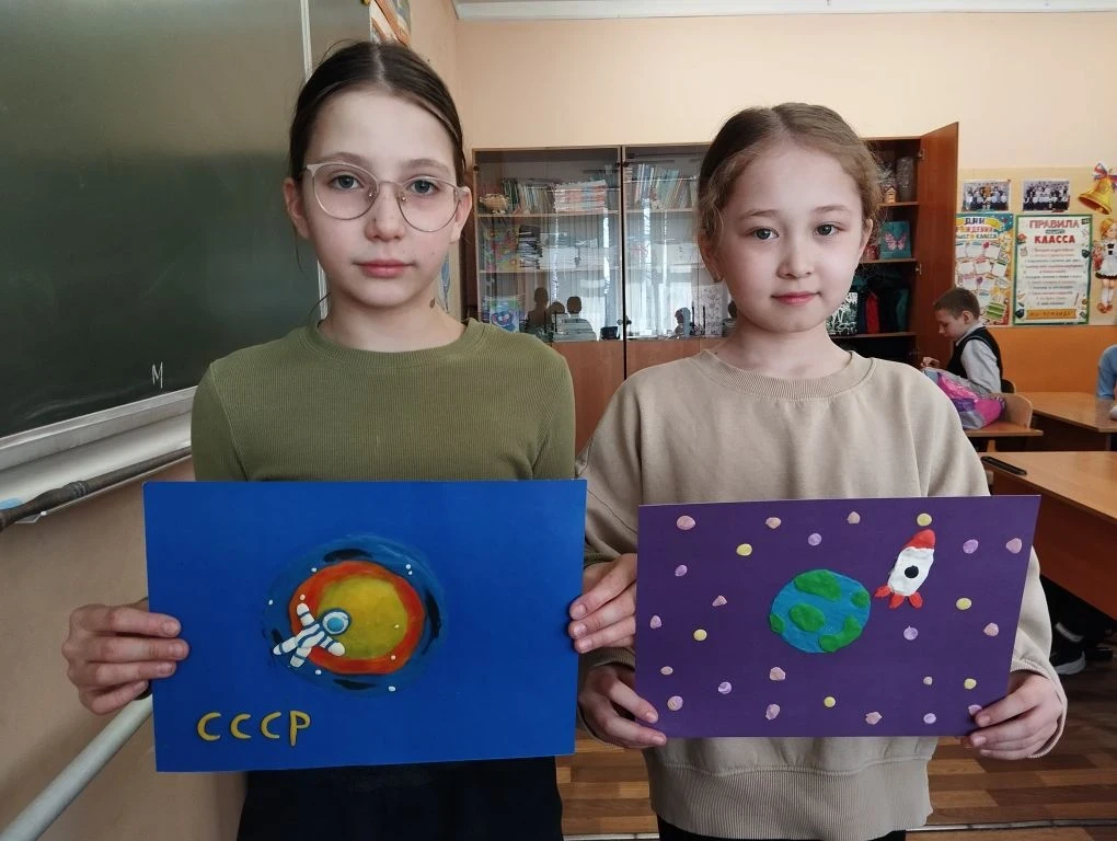 МОУ "СОШ имени Л.М.Доватора", начальная школа. 13.04.2026 на внеурочной деятельности "65 лет триумфа