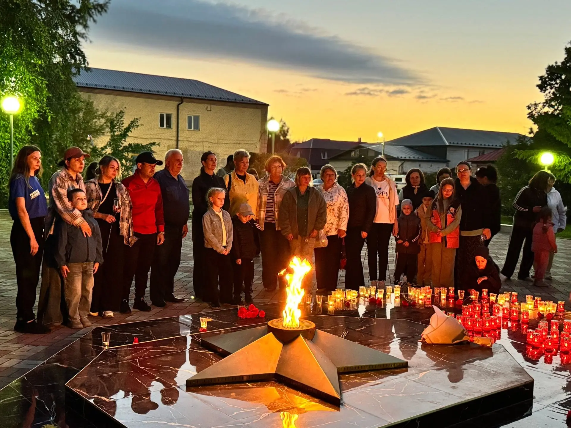 В городе Тетюши  вспоминали героев: здесь, у Мемориала Славы, прошла традиционная Всероссийская акци
