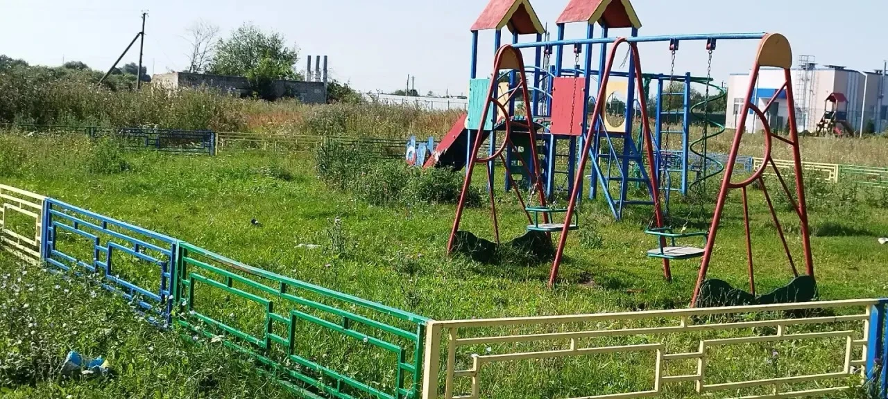 В продолжение к посту про село Урусово особенно хотелось бы отметить нашу детскую площа...