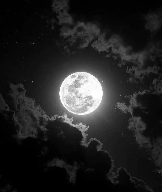 🌕 Сегодня в небе появится «Осетровая луна»!